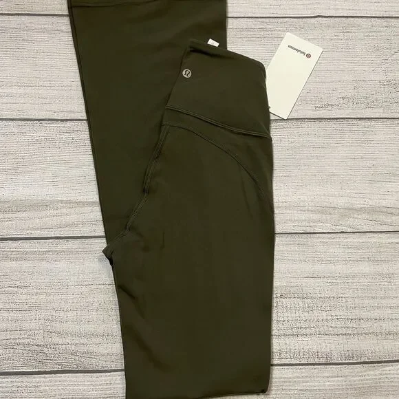 NWT Lululemon Groove Super-High-Rise Flared Pant Nulu ARMY GREEN OLIVE SIZE 4